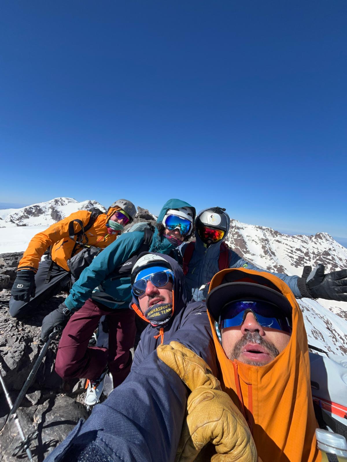  Ski touring in the snowy High Atlas towards Likemt and bougnouan peaks from Tachddirt village, Morocco. — photo 4